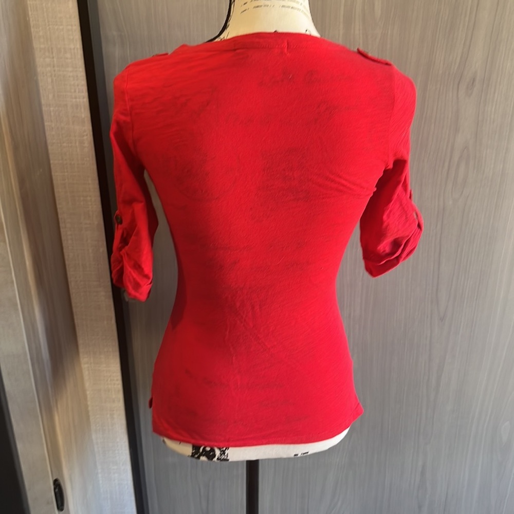 Red T-shirt - Picture 3 of 4